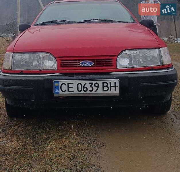 Седан Ford Sierra 1992 в Новоселице