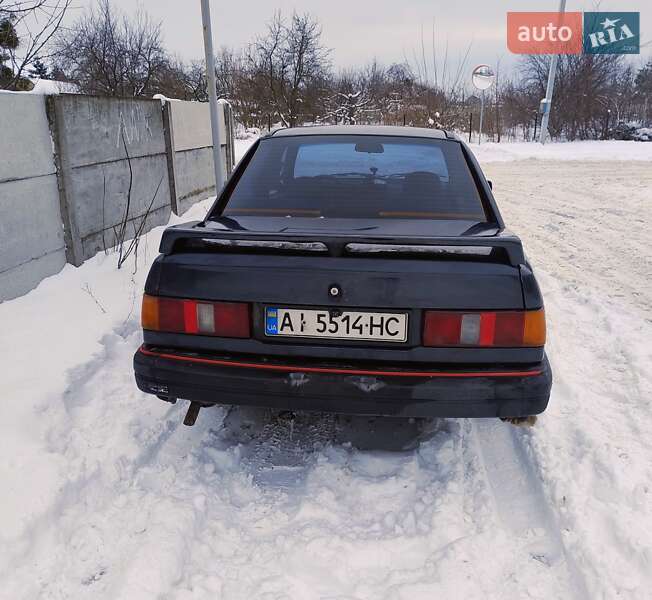 Седан Ford Sierra 1988 в Новых Петровцах