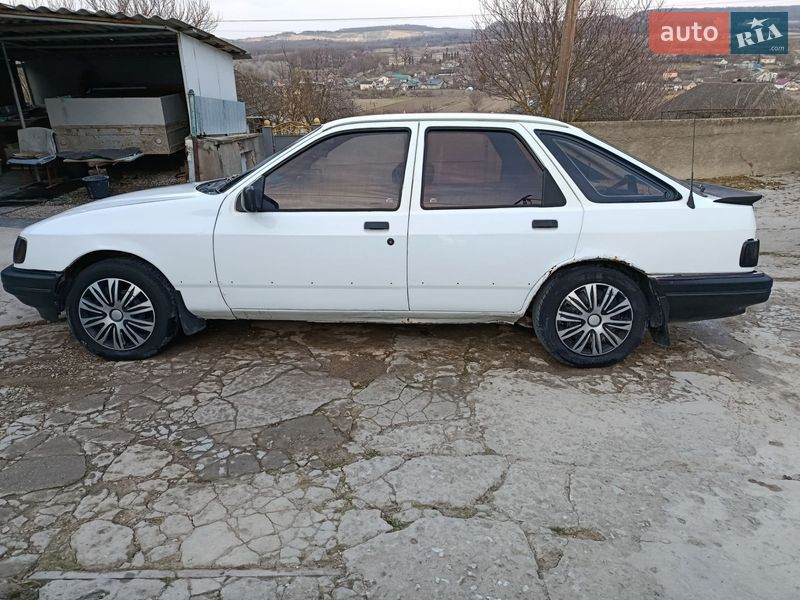 Лифтбек Ford Sierra 1987 в Каменец-Подольском