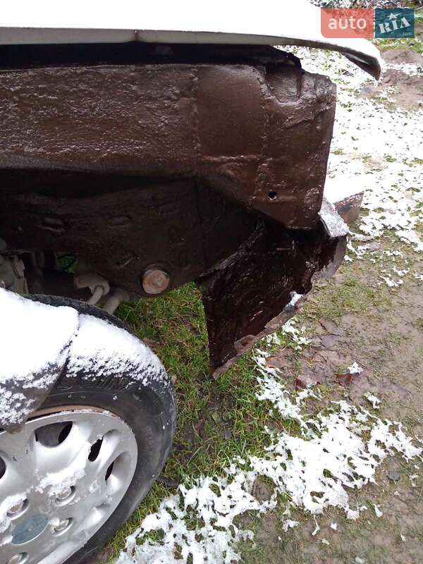 Седан Ford Taunus 1977 в Яворові