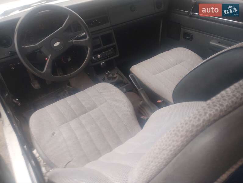 Седан Ford Taunus 1981 в Тернополе фото 5 Седан Ford Taunus 1981 в Тернополе