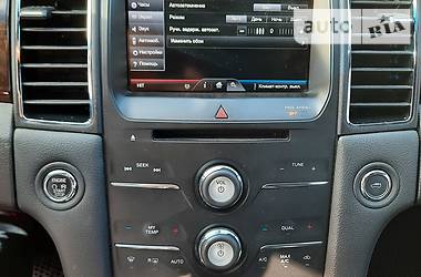 Седан Ford Taurus 2015 в 