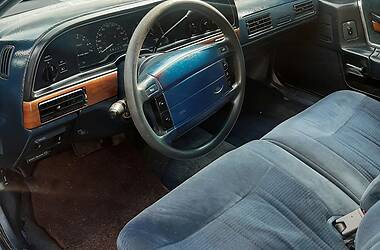 Седан Ford Taurus 1988 в Яготине