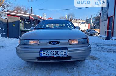 Седан Ford Taurus 1995 в Львове