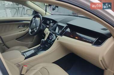 Седан Ford Taurus 2016 в Киеве