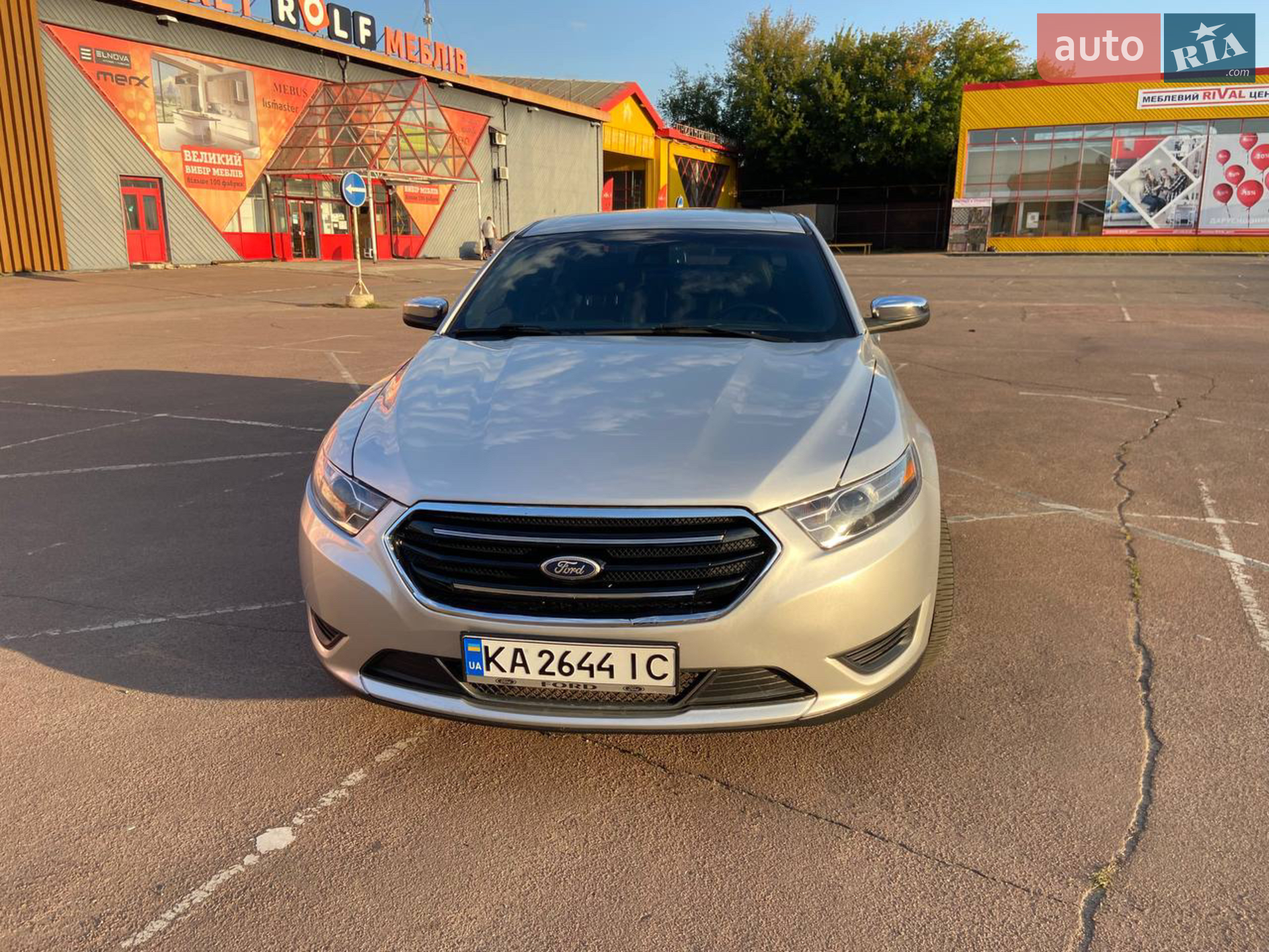 2018 Ford Taurus - мініатюра 2