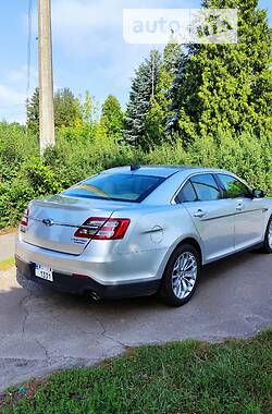 Седан Ford Taurus 2018 в Броварах