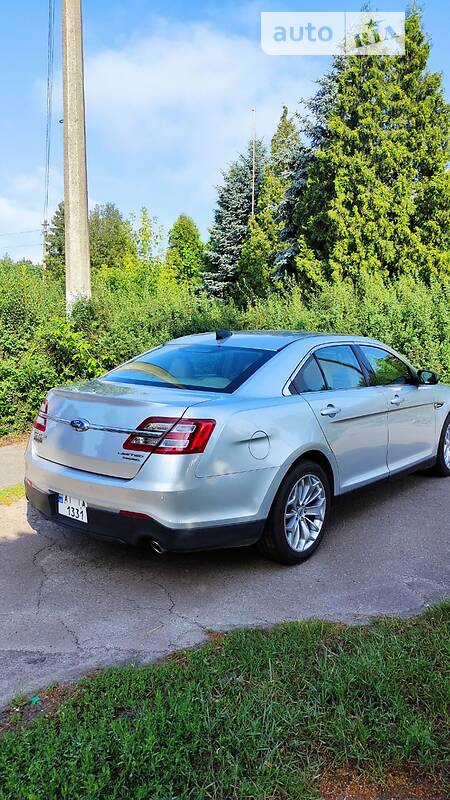 Седан Ford Taurus 2018 в Броварах