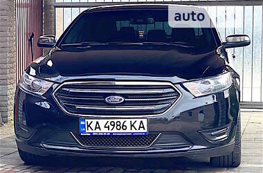 Седан Ford Taurus 2017 в Києві
