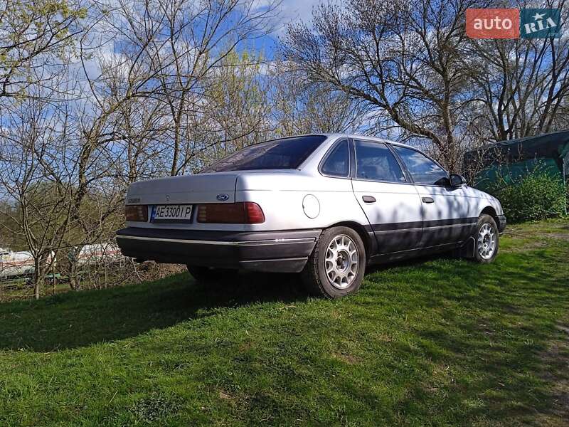 Седан Ford Taurus 1990 в Солоному фото 6 Седан Ford Taurus 1990 в Солоному