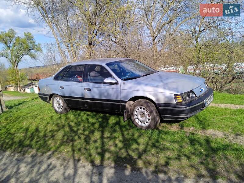 Седан Ford Taurus 1990 в Солоному фото Седан Ford Taurus 1990 в Солоному