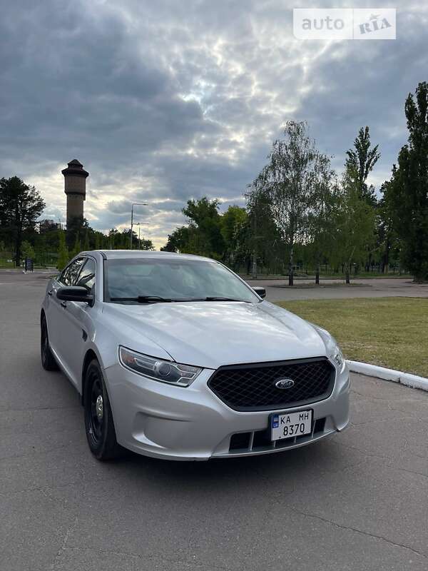 Седан Ford Taurus 2019 в Киеве