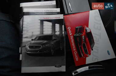 Седан Ford Taurus 2013 в Львове
