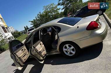 Седан Ford Taurus 2000 в 