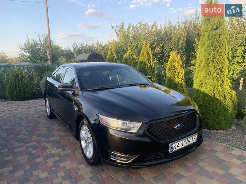 Ford Taurus 2014