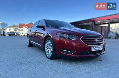 Седан Ford Taurus 2013 в Львове
