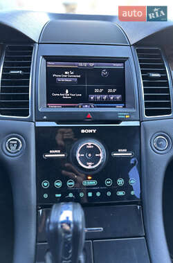 Седан Ford Taurus 2013 в Львове