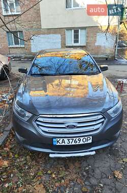 Седан Ford Taurus 2012 в Киеве