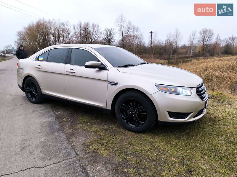 Седан Ford Taurus 2017 в Березане фото 3 Седан Ford Taurus 2017 в Березане