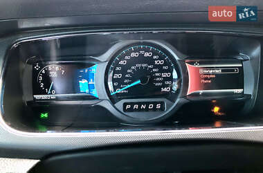 Седан Ford Taurus 2017 в 