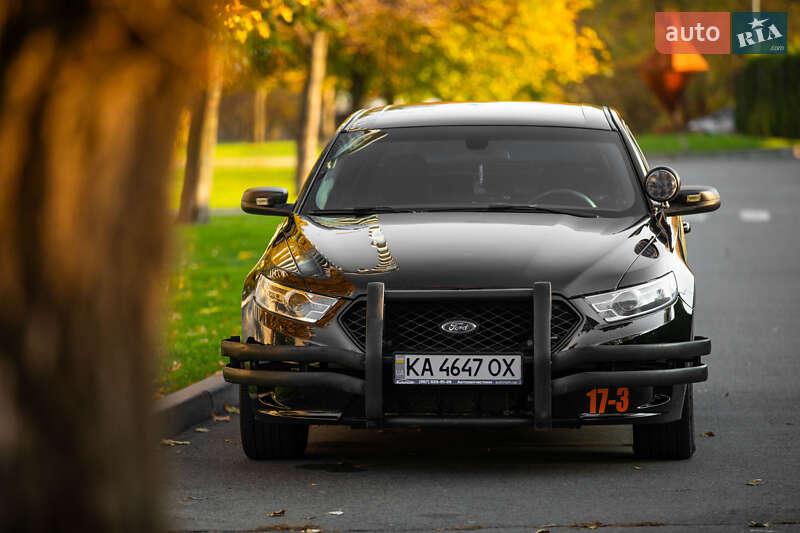 Седан Ford Taurus 2017 в Киеве