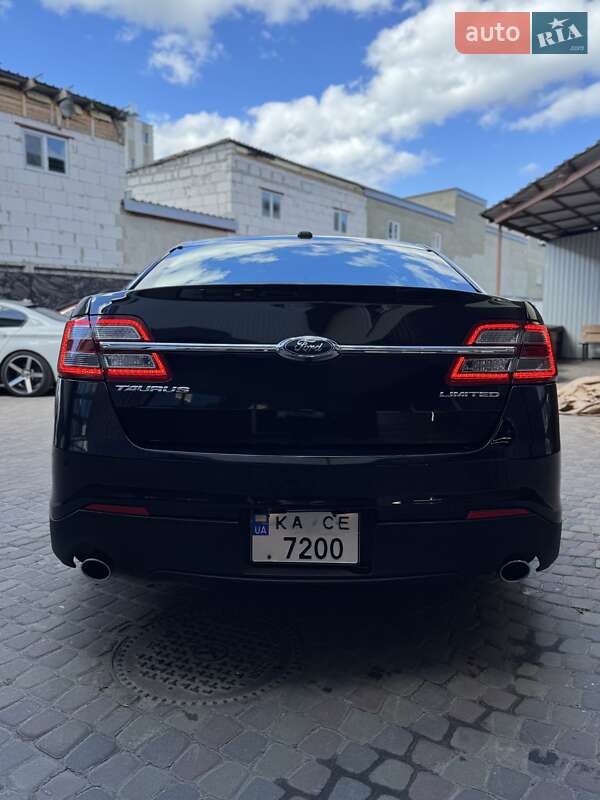 Седан Ford Taurus 2019 в Києві