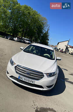 Седан Ford Taurus 2018 в 