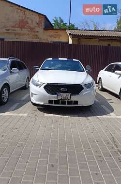 Седан Ford Taurus 2017 в Одесі