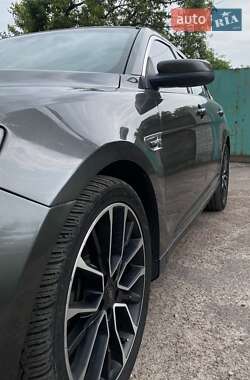Седан Ford Taurus 2017 в 