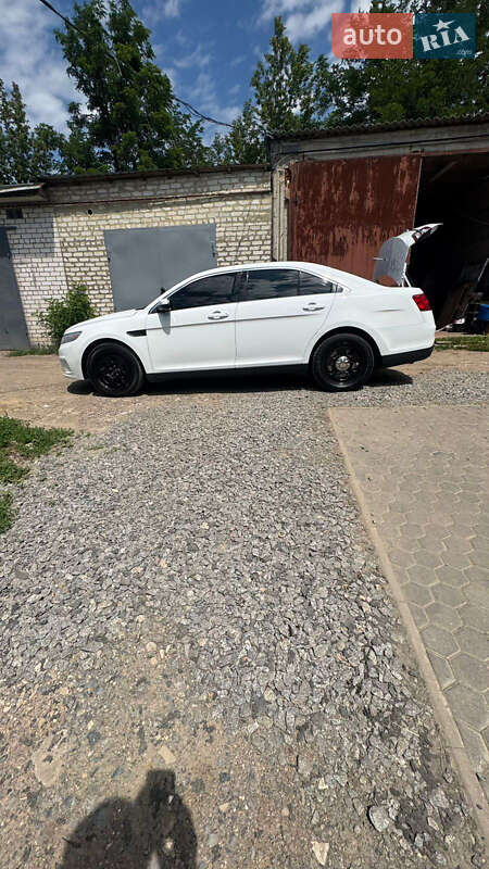 Седан Ford Taurus 2014 в Харькове