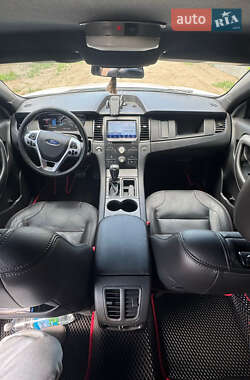 Седан Ford Taurus 2014 в 