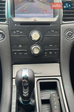 Седан Ford Taurus 2014 в 