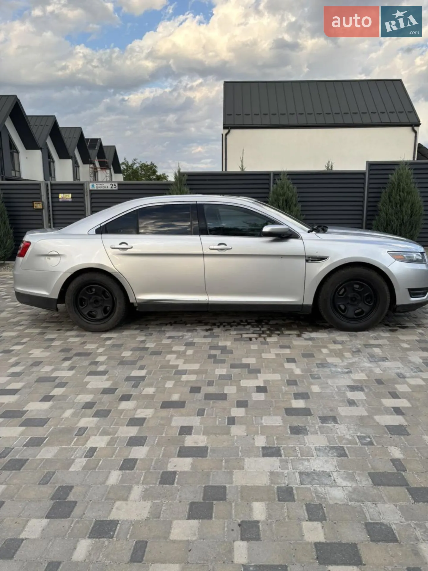 2012 Ford Taurus - мініатюра 9