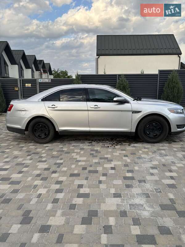 Седан Ford Taurus 2012 в Днепре