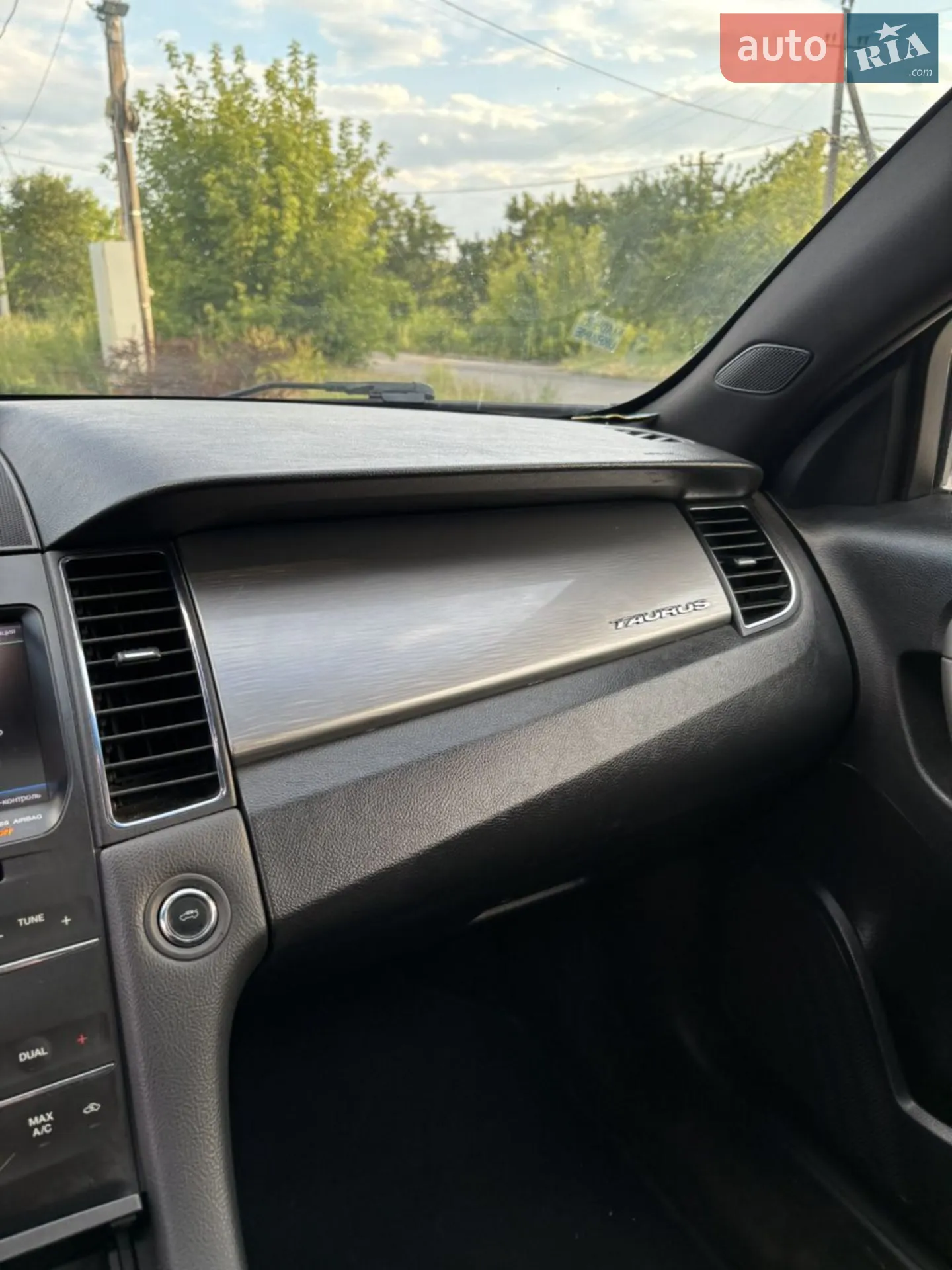 2012 Ford Taurus - мініатюра 14