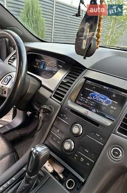 Седан Ford Taurus 2012 в 