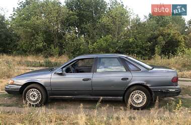Седан Ford Taurus 1993 в 
