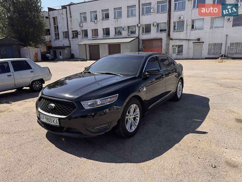 Седан Ford Taurus 2017 в Запоріжжі
