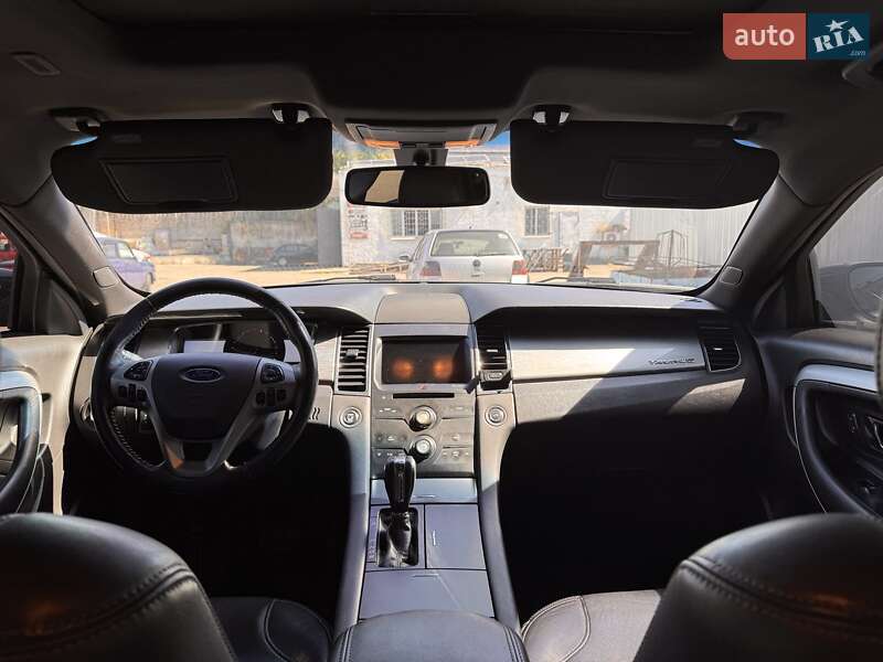 Седан Ford Taurus 2017 в Запоріжжі
