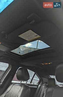 Седан Ford Taurus 2015 в 