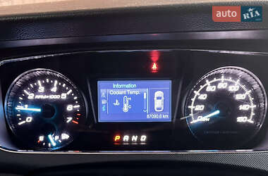 Седан Ford Taurus 2016 в 
