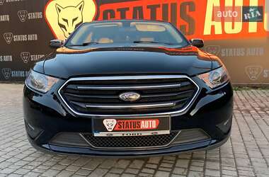 Седан Ford Taurus 2017 в 