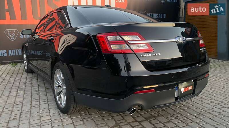Седан Ford Taurus 2017 в Виннице
