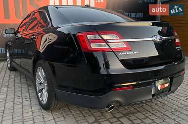 Седан Ford Taurus 2017 в 