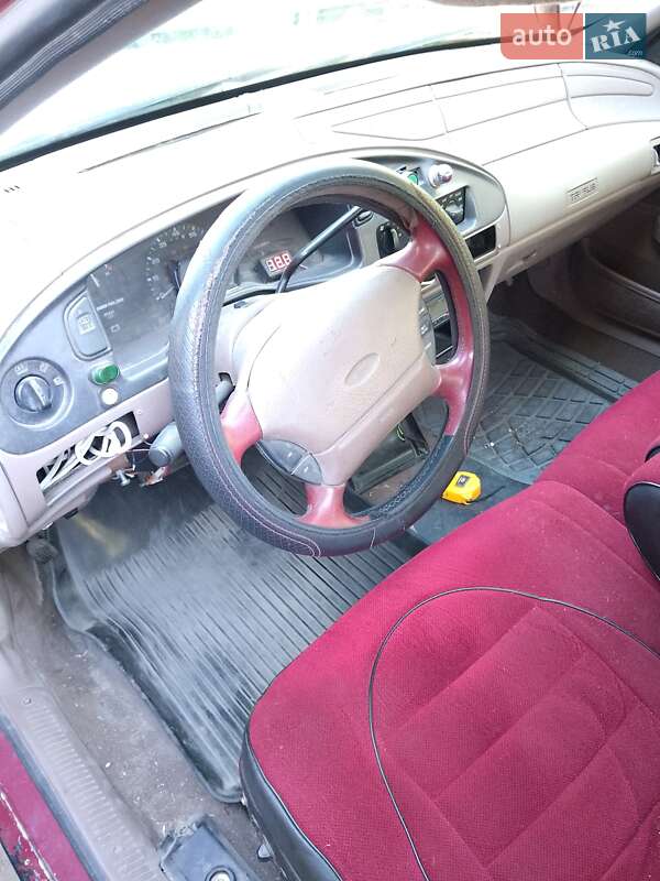 Седан Ford Taurus 1990 в Днепре фото 5 Седан Ford Taurus 1990 в Днепре