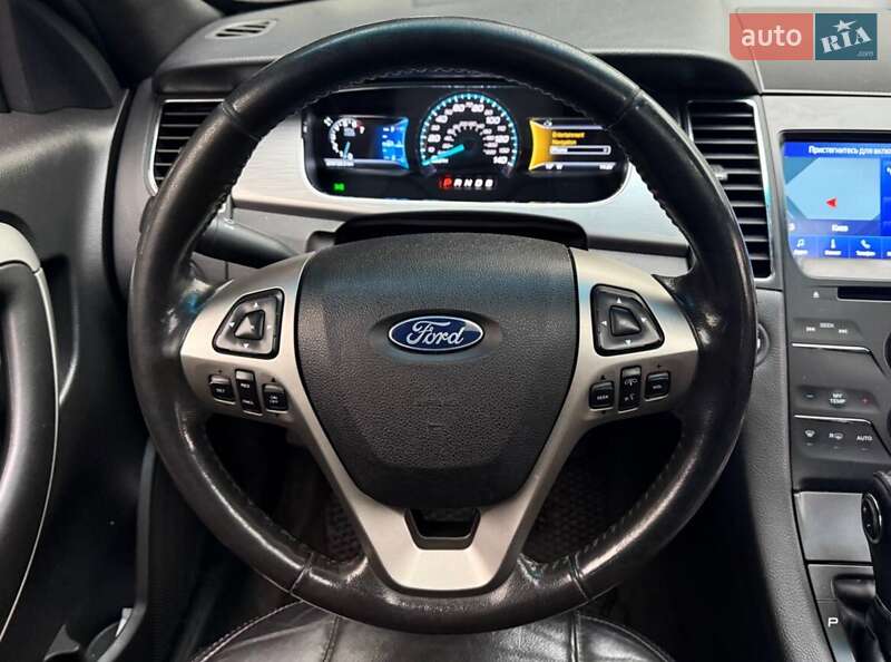 Седан Ford Taurus 2016 в Києві
