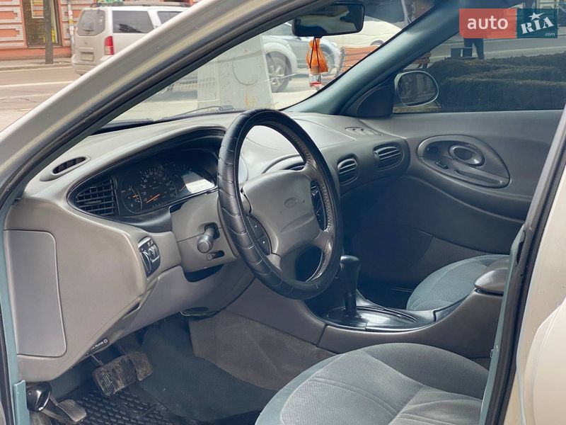 Седан Ford Taurus 1996 в Запорожье