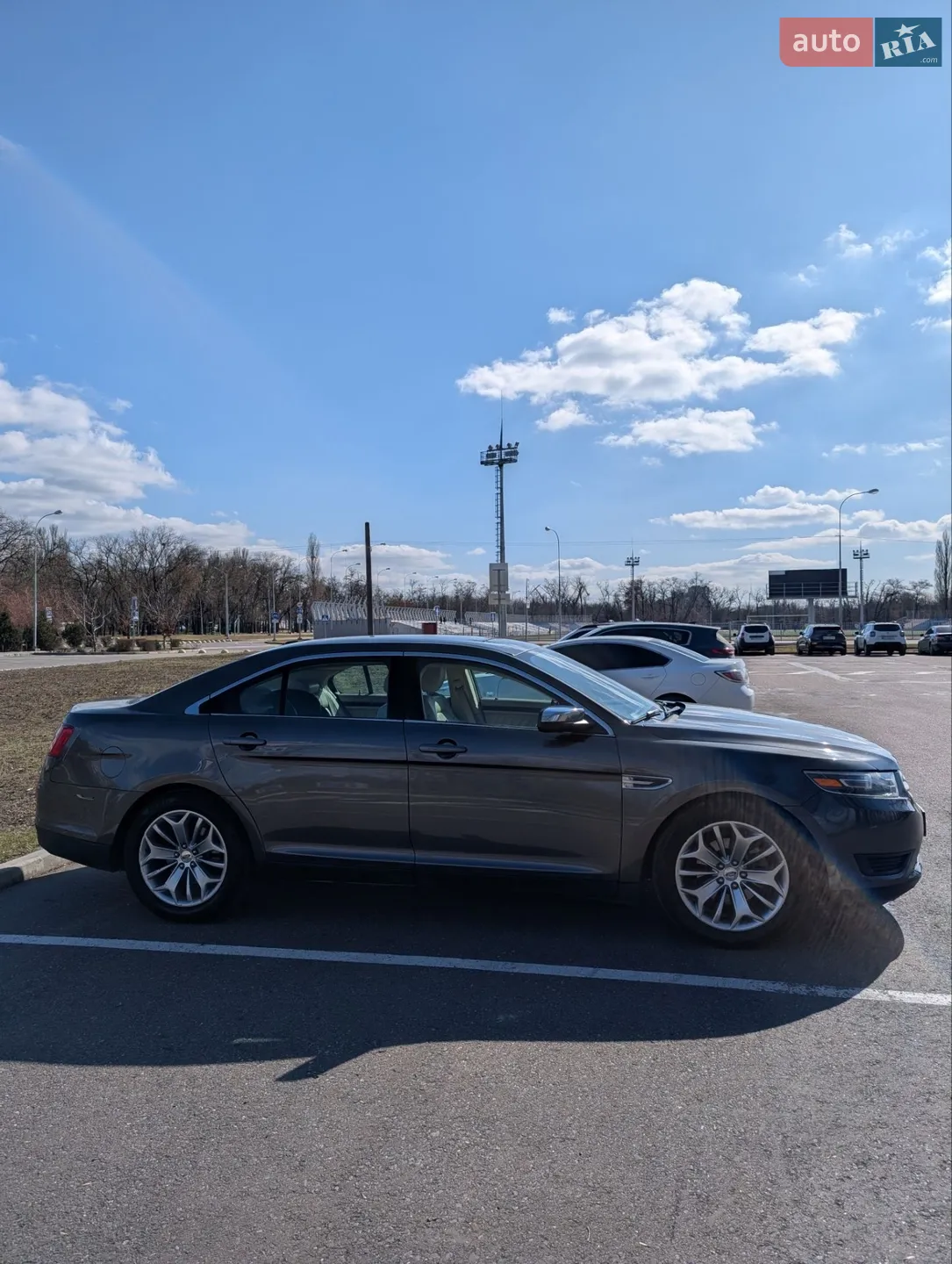 2017 Ford Taurus - мініатюра 3