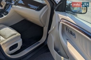 Седан Ford Taurus 2017 в Николаеве