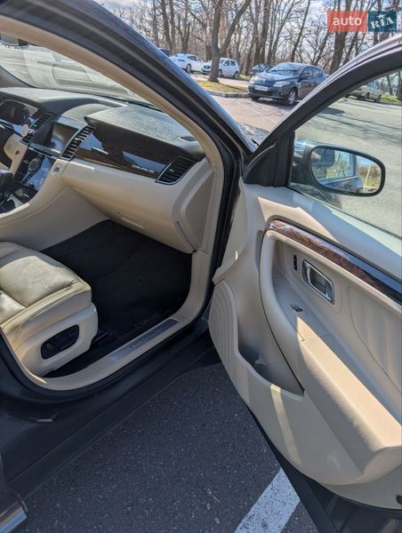 Седан Ford Taurus 2017 в Николаеве